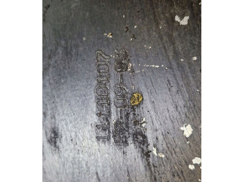 Oil cooler for Truck 06250330600 Volvo: picture 2 Oil cooler for Truck 06250330600 Volvo: picture 2