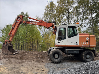Excavator ATLAS
