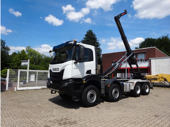 Hook lift truck IVECO X-WAY