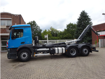 Hook lift truck Mercedes-Benz 2533 Antos MULTILIFT Abroller 6x2: picture 3