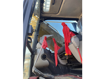 Crawler excavator Komatsu PC 210LC: picture 5 Crawler excavator Komatsu PC 210LC: picture 5