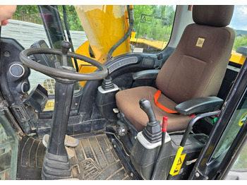 Wheel excavator JCB: picture 3