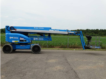 Articulated boom NIFTYLIFT