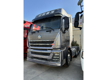 Tractor unit SINOTRUK HOWO