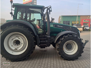 Farm tractor Valtra T203 D: picture 4