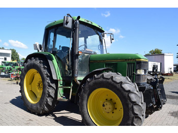 Farm tractor JOHN DEERE 6200