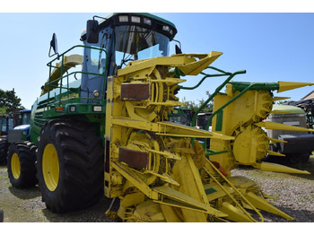 Forage harvester JOHN DEERE 7400