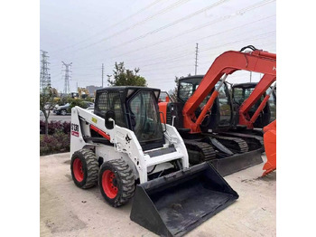 Skid steer loader Bobcat S130: picture 2