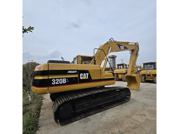 Crawler excavator CATERPILLAR 320BL: picture 3 Crawler excavator CATERPILLAR 320BL: picture 3