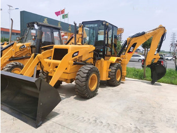 Backhoe loader Caterpillar 420F: picture 5