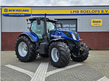Farm tractor NEW HOLLAND T7.230