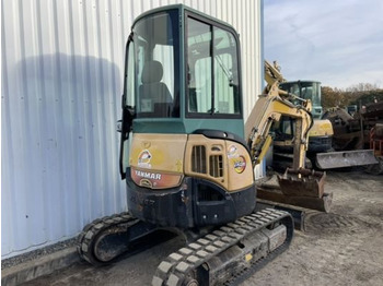 Mini excavator Yanmar VIO25-4 Cabine: picture 3