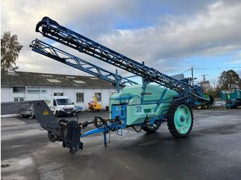 Trailed sprayer BERTHOUD