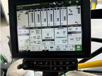 Farm tractor JOHN DEERE 6R250: picture 5