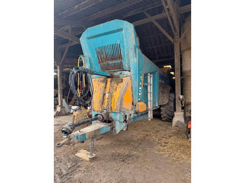 Manure spreader