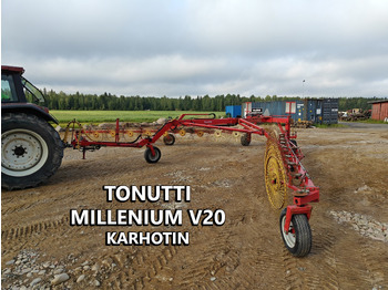 Hay and forage equipment