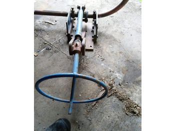 Plow Kverneland Tukipyörän kiinnikeosa: picture 4