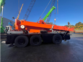 Mobile crane DEMAG AC40-1: picture 3