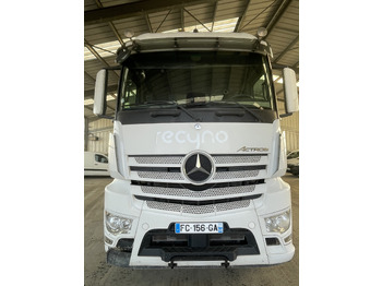 Tractor unit MERCEDES-BENZ
