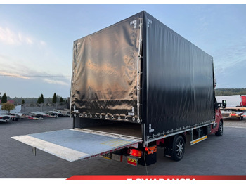 Curtain side van RENAULT