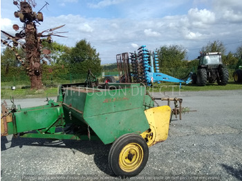 Square baler JOHN DEERE PRESSE MOYENNE DENSITE CB 300: picture 4