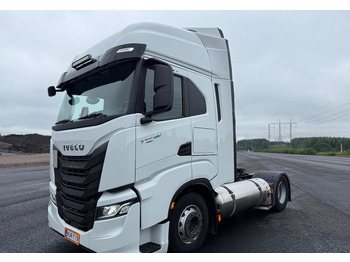 Tractor unit IVECO S-WAY