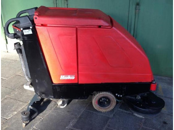 Scrubber dryer