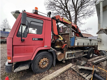 Crane truck Volvo FL7: picture 2