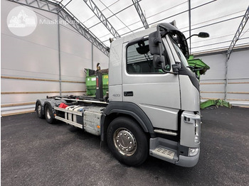 Hook lift truck VOLVO FM 420