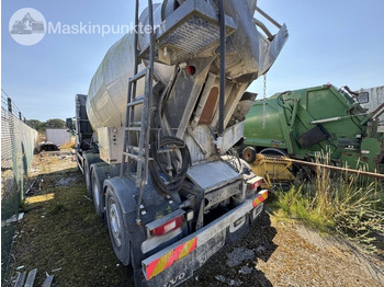 Concrete mixer truck Volvo FM 440: picture 2