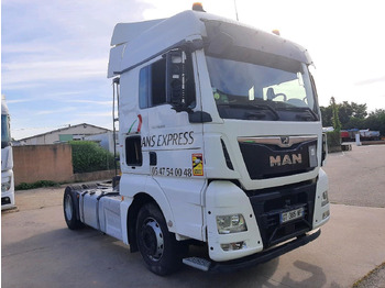 Tractor unit