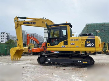 Crawler excavator KOMATSU PC200-8