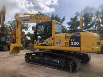 Crawler excavator KOMATSU PC220-8