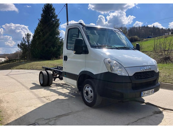 Cab chassis truck IVECO Daily 35c13