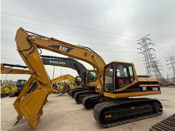 Crawler excavator CATERPILLAR 320B [ Copy ] [ Copy ] [ Copy ] [ Copy ]: picture 3