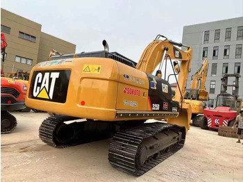 Crawler excavator High-quality Used CAT325D Excavator at a Low Price: picture 4