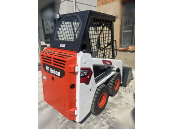 Skid steer loader BOBCAT S70