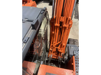 Crawler excavator HITACHI ZX130: picture 5
