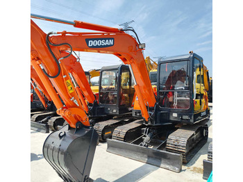 Mini excavator DOOSAN DH55