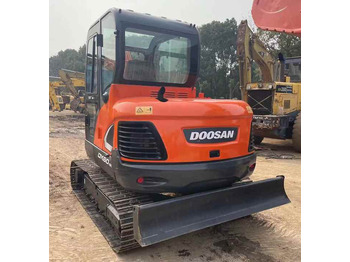 Mini excavator Used Doosan DX60-9c Excavator | Low Hours | Robust Undercarriage | Global Shipping | Discounted Price: picture 3