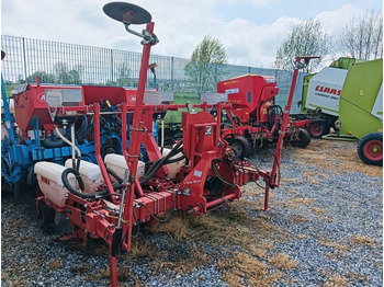 Precision sowing machine