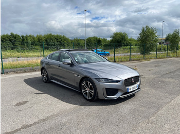 Sedan JAGUAR XE 20MY SE R-DYN. 2.0L D 180 BVA8 Cockpit PANO: picture 4