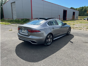 Sedan JAGUAR XE 20MY SE R-DYN. 2.0L D 180 BVA8 Cockpit PANO: picture 2