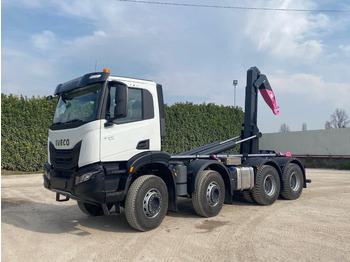 Hook lift truck IVECO Trakker
