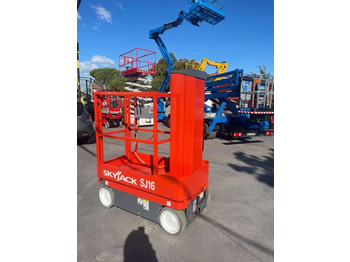 Vertical mast lift SkyJack SJ-16: picture 2