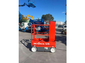 Vertical mast lift SkyJack SJ-16: picture 4