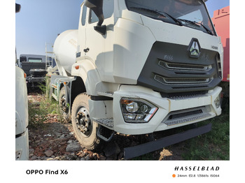 Concrete mixer truck SINOTRUK HOWO
