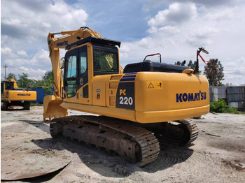 Crawler excavator KOMATSU PC200-8: picture 2