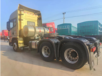 New Tractor unit SINOTRUK X5000 6X4 Manual Tractor Unit: picture 2