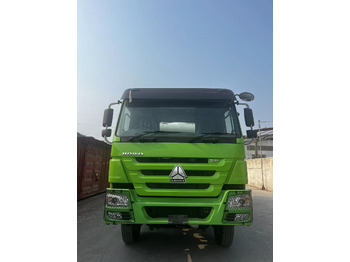 Truck HOWO Cement Mixer Truck 6*4: picture 2 Truck HOWO Cement Mixer Truck 6*4: picture 2